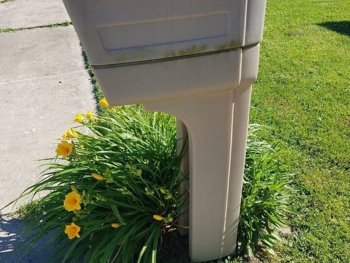 q how can i pretty up this mailbox