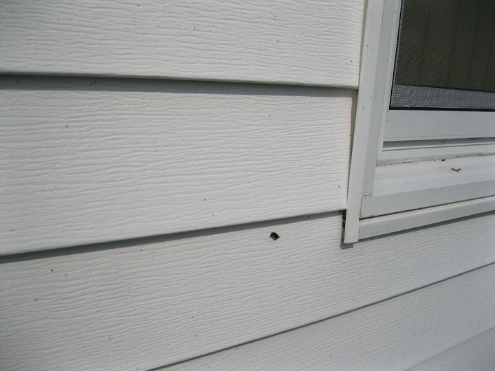 how does one repair fix or patch vinyl siding