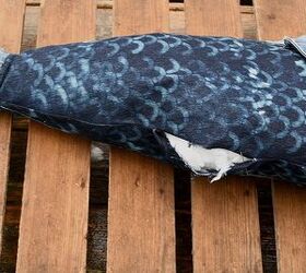 fun repurposed jeans fish pillows