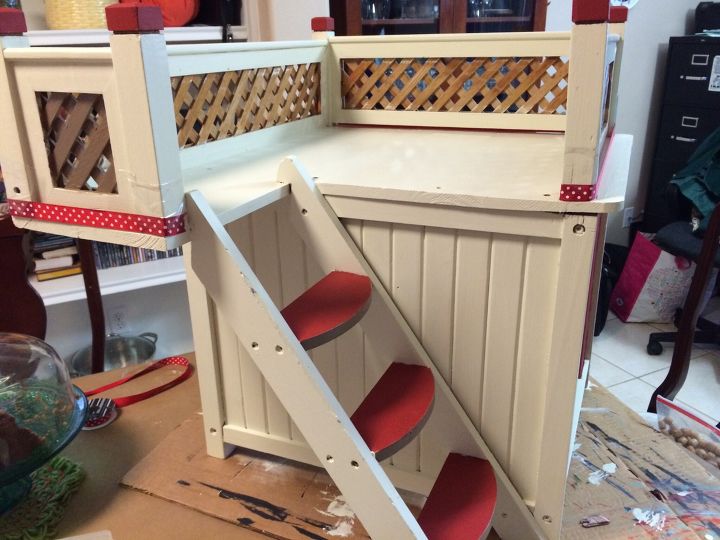 copy one of these lovely lattice ideas for your home, Dog House With Balcony