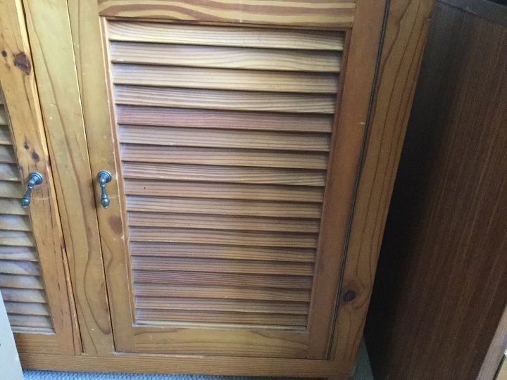 q how to cover the slats on small loved doors