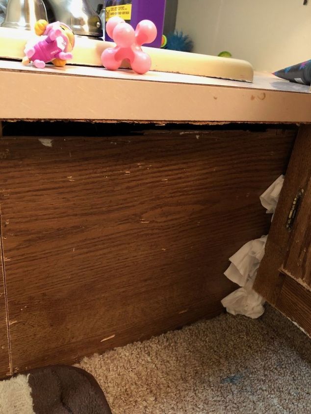 q what should i use to seal this crack