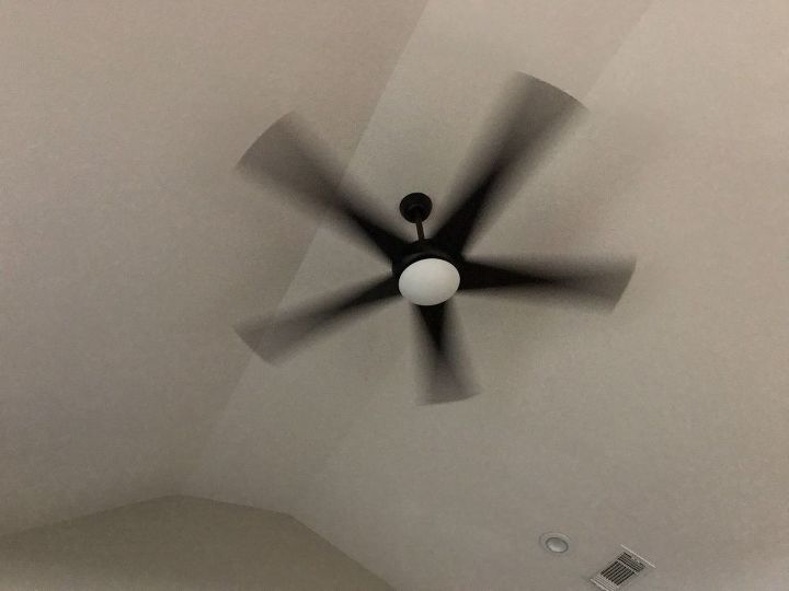 q pretty detail around ceiling fan