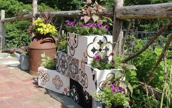 HOW TO STENCIL CINDER BLOCK PLANTERS