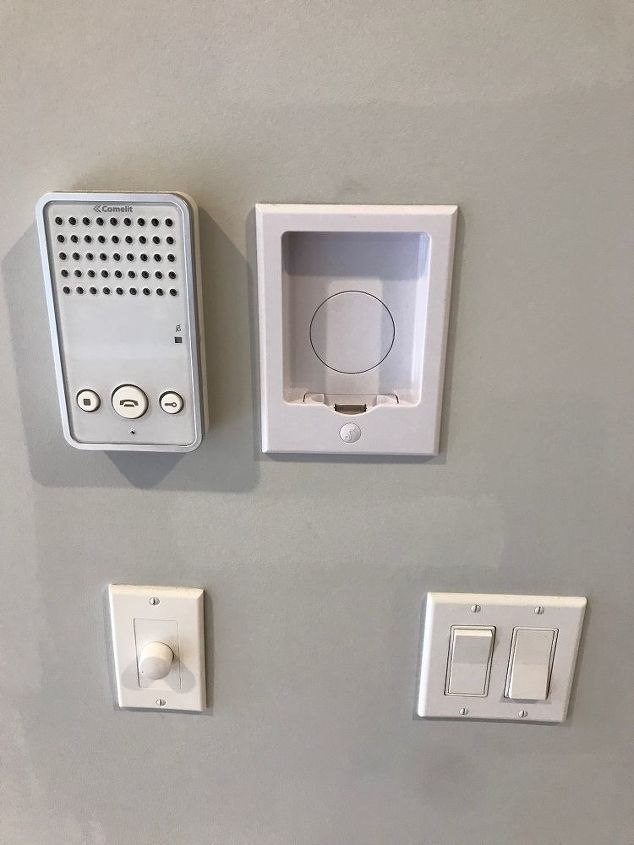q covering solution for outdated ipod dock