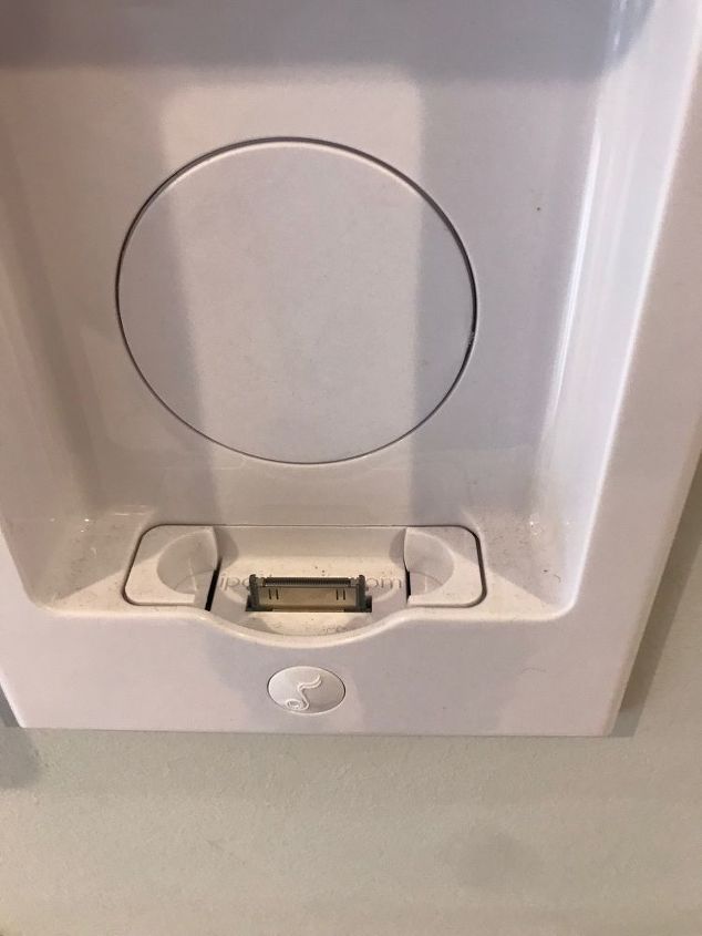 q covering solution for outdated ipod dock