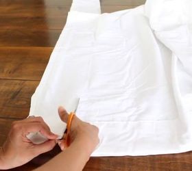 The brilliant way to use a king-sized Walmart bed sheet in your backyard this summer