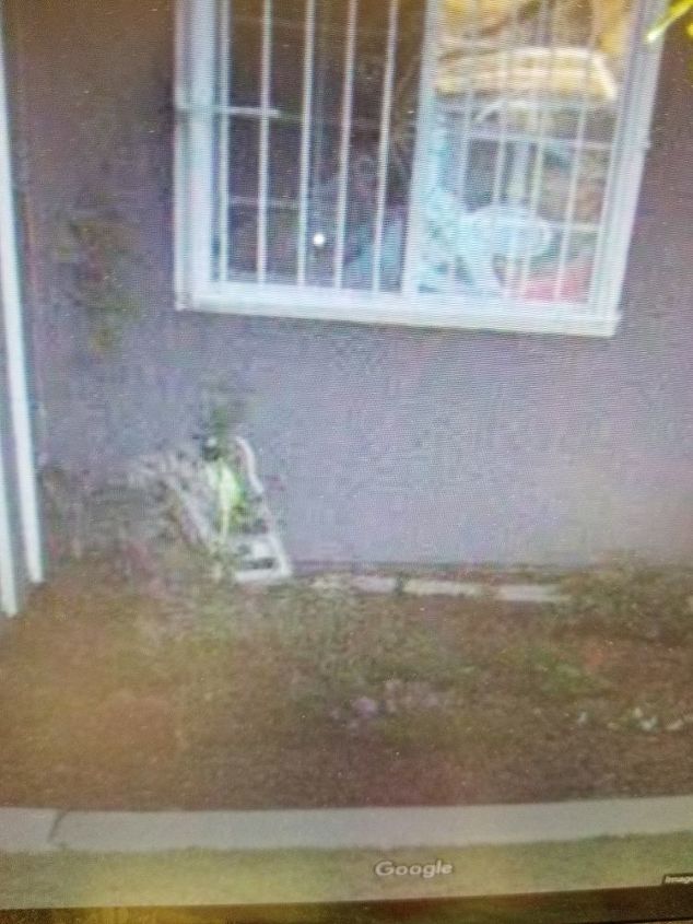 q whats the easiest way to stop weeds from growing in the flower bed