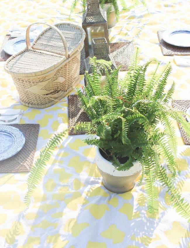 create a stenciled picnic blanket