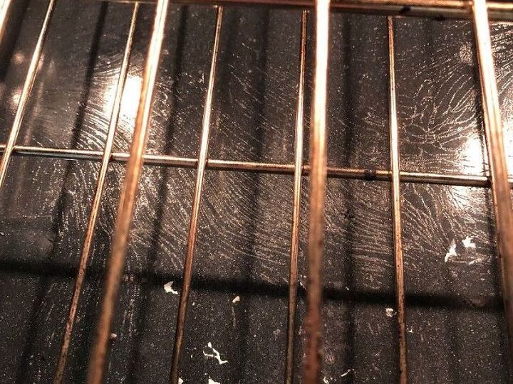 q how to remove burned on foil