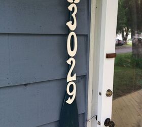 13 spectacular ways to display your house number, Repurposed Boat Oar