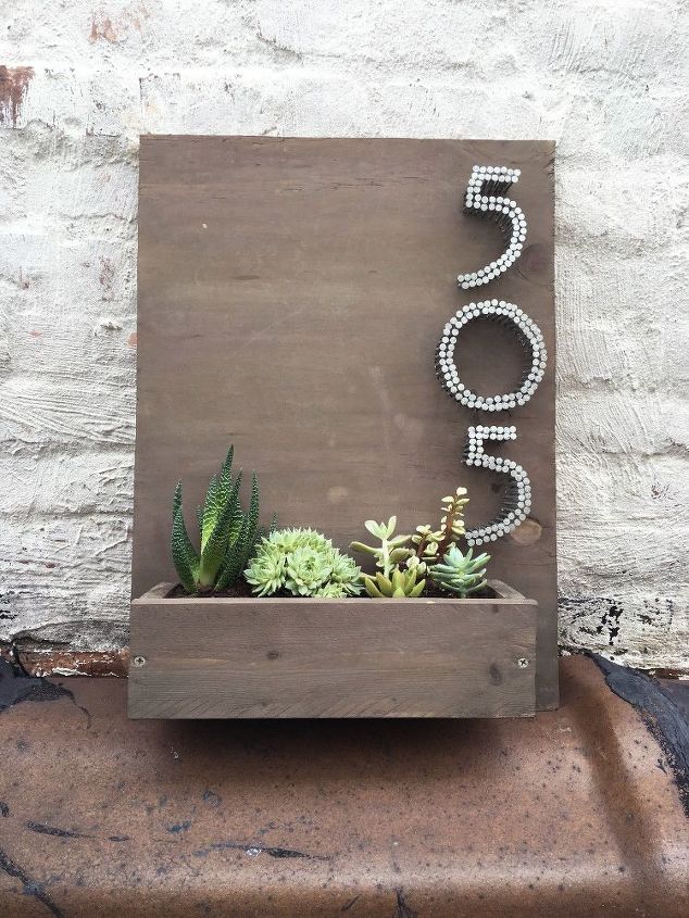 13 spectacular ways to display your house number, Planter House Number