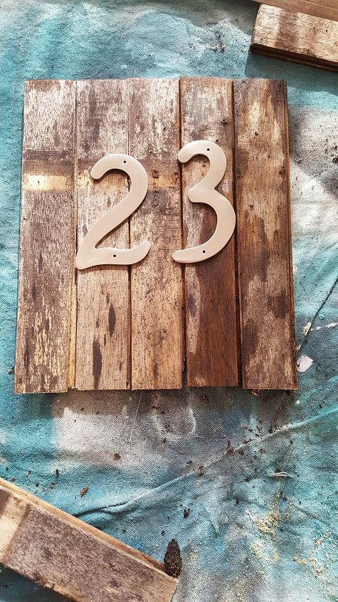 s 13 spectacular waysto display your house number, Bring On The Rust
