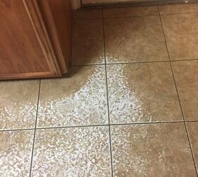 q what kind of kitchen floor tile keep its color and not scratch off