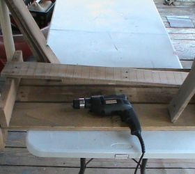 easy build pallet vanity or desk