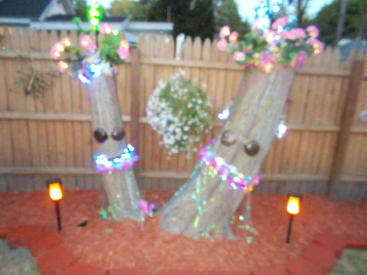 diy tree stumps into yard decorations seasonal