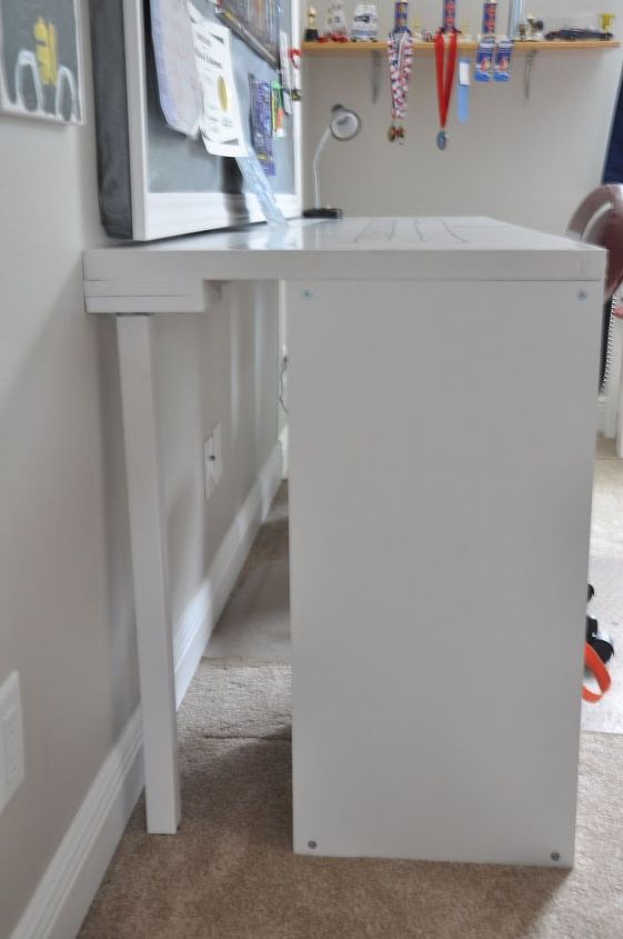 diy desk using a hollow core door and some cube storage