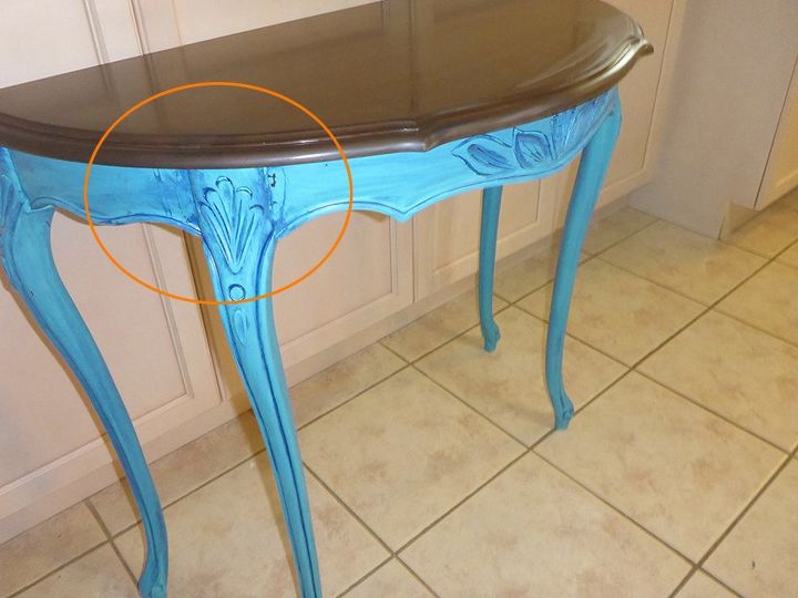 mesa de entrada lavada en color