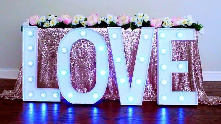 giant marquee love letters