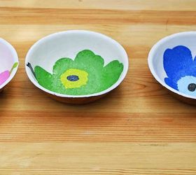 20 bricolajes floridos que animarn tu casa en invierno, Upcycle de cuencos de madera Marimekko de colores brillantes