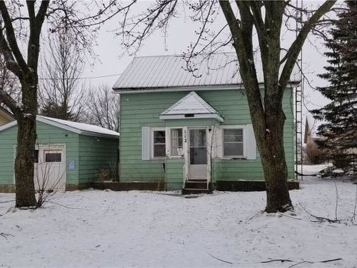 q wrapp around porch or just a front porch