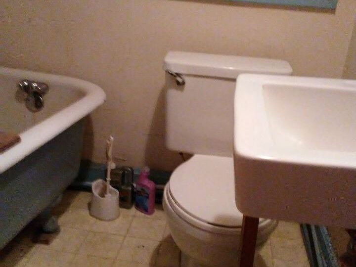 q what kind of sink should i put in a super tiny bathroom