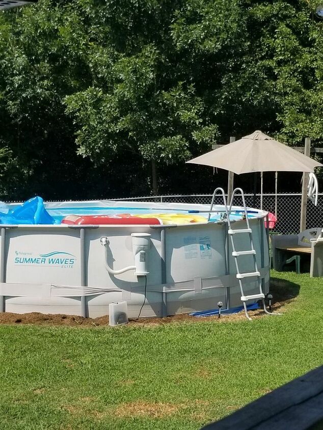 q would love some ideas for around above ground pool