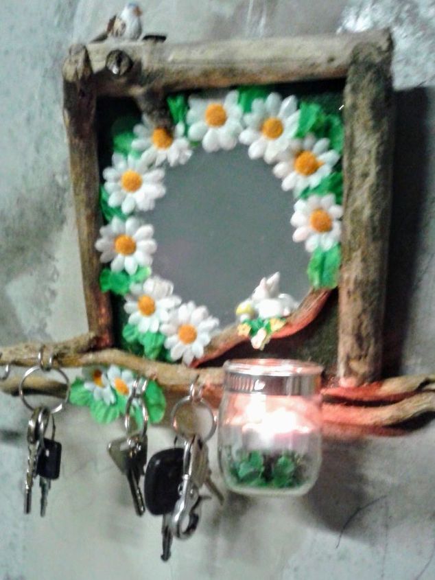 lmpara vela montada en la pared de madera de deriva con espejo y ganchos para llaves