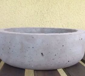 20 easy concrete projects that anyone can make, Super Easy Concrete Bowl