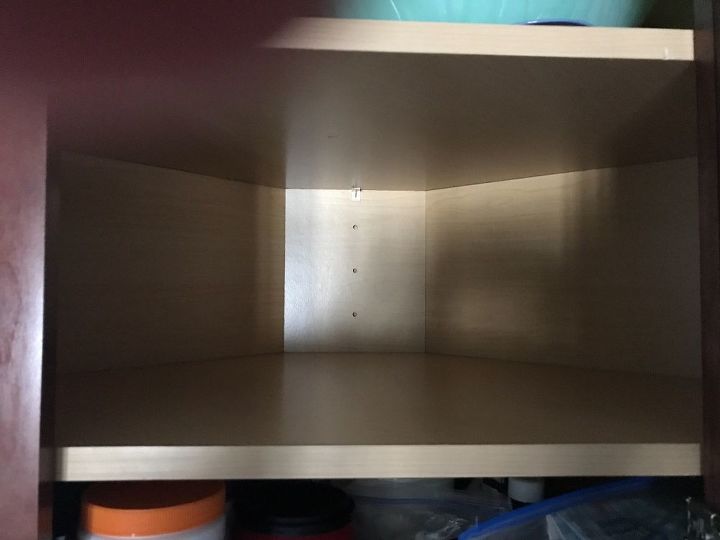 q how can i organize an upper kitchen cabinet with 5