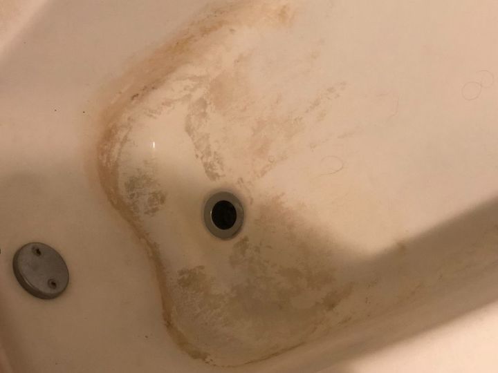 how do i take off hard water from my tub