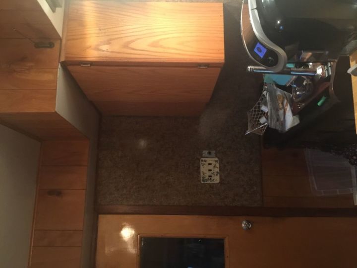 q how do i update ugly soffits and laminite walls