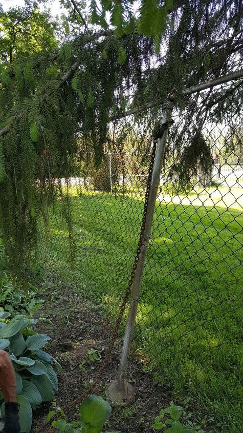 fixing a broken top rail on a chain link fence