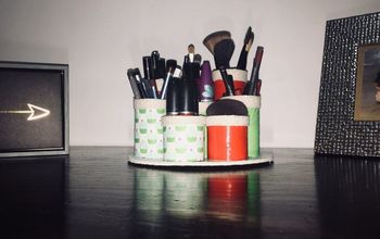 Organizador de maquillaje con rollos de papel higiénico