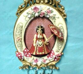this charming little retro frame has become a victorian key wall chart