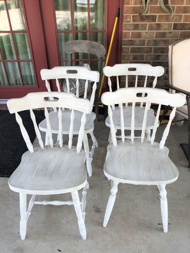 how to paint chairs the easiest way
