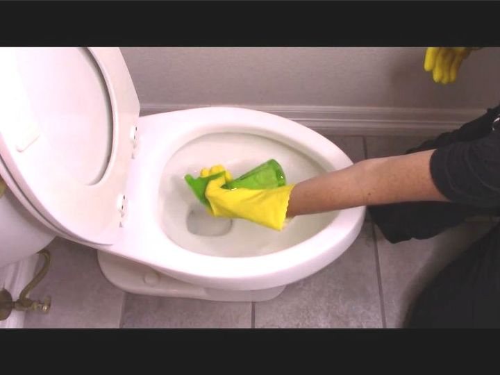 how to clean your toilet from top to bottom