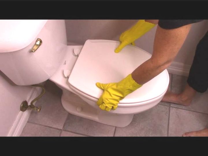 how to clean your toilet from top to bottom