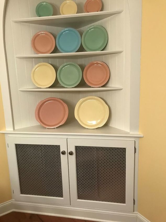 a simple and decorative way to cover a return vent