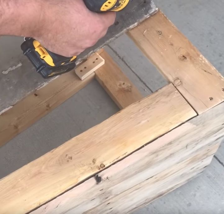 diy large pallet wood planter boxes