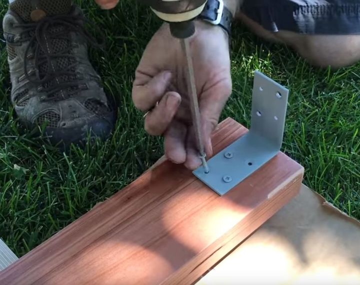 tutorial para construir un banco moderno de hormign y madera roja