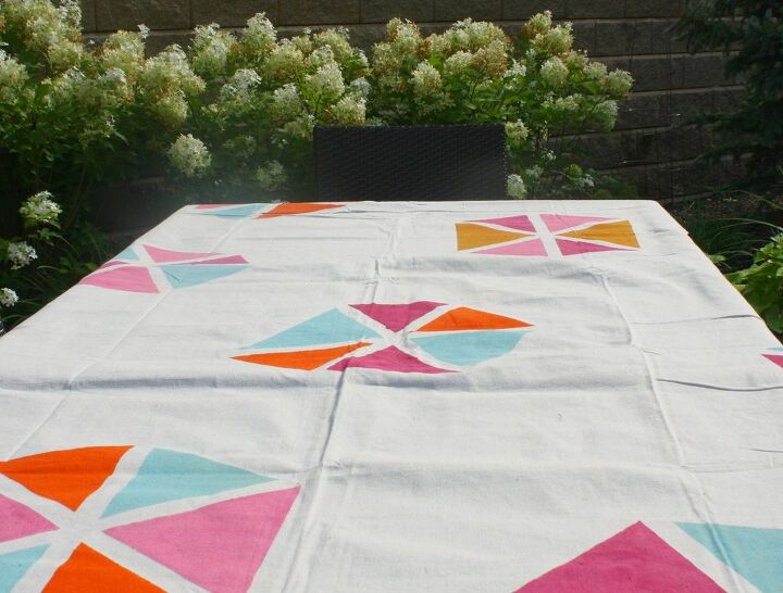 alfresco tablescape with sherbet colors