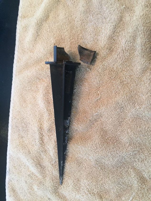 fix that broken landscape light stake