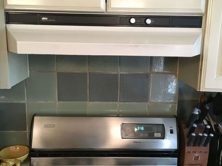 q how to know what size range hood fan to get