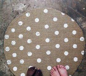 create the cutest polkadot doormat ever