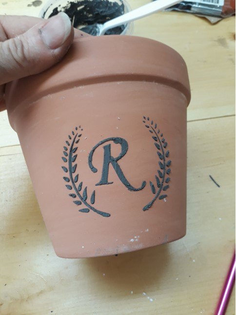 how to make a monogrammed flower pot