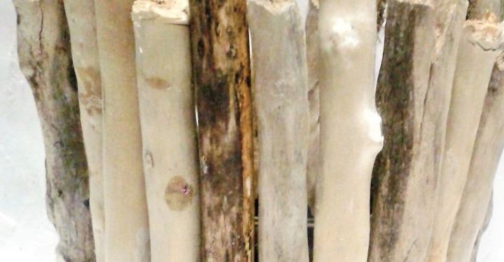 madeira flutuante mediterrnea e suporte de vela de vidro vendido na anthropologie