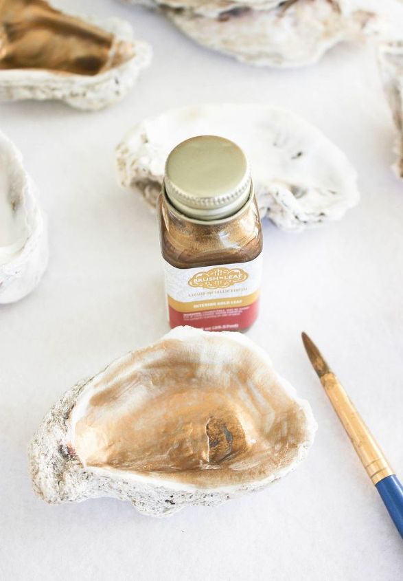hand paint an oyster shell