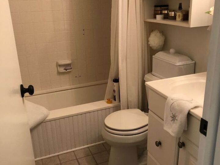 q how can i improve this tiny tiny bathroom