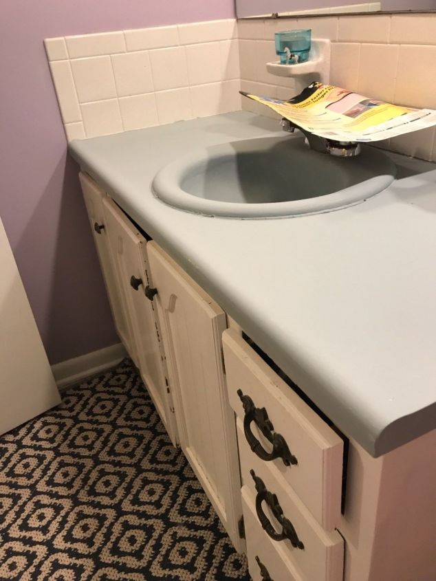 q how do i paint my counter top in the bathroom